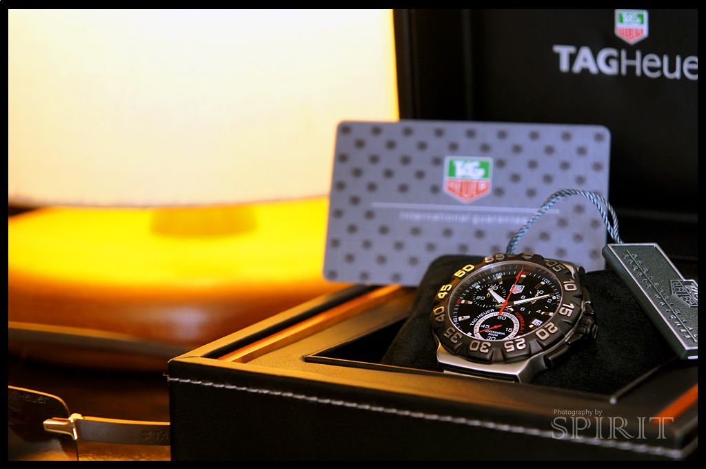 TAG-HeuerFormula1Chrono-wristcheck01copy.jpg