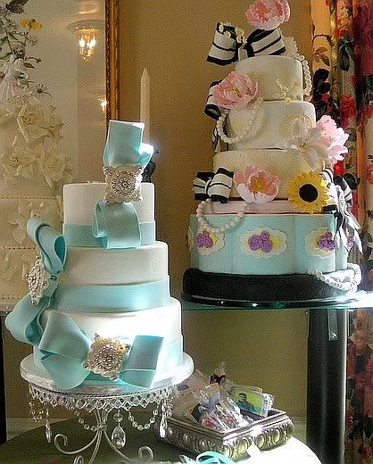 wedding cakes, wedding cake knives, wedding cake servers, wedding cake toppers, unique wedding cake toppers, 