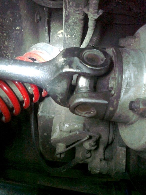 greasing S1 / S2 U joints Suspension/Brakes/Wheels/Hubs/Steering/Geo