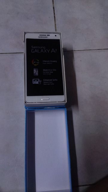 Samsung Galaxy A7 brandnew hàng chưa sử dụng giá tốt cần bán