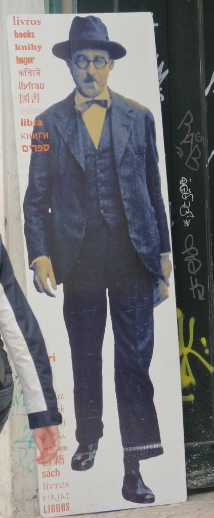 photo FPessoa_zps8251b62f.jpg