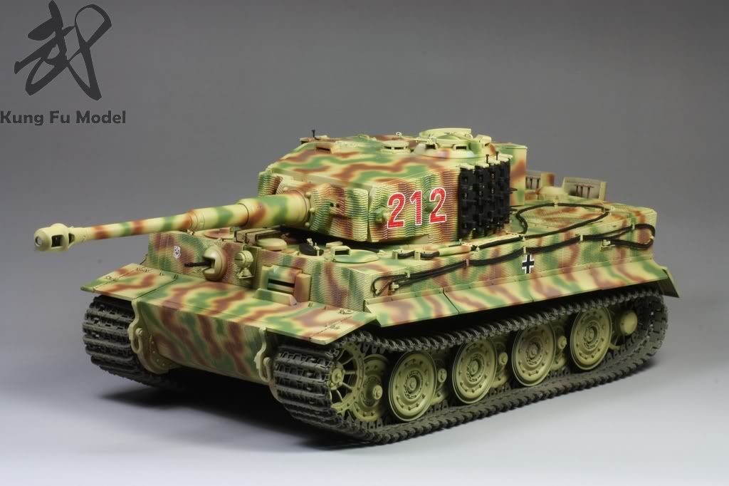 BUILT 135 Sd Kfz 181 Tiger 1 Late w Full PE (Order)  