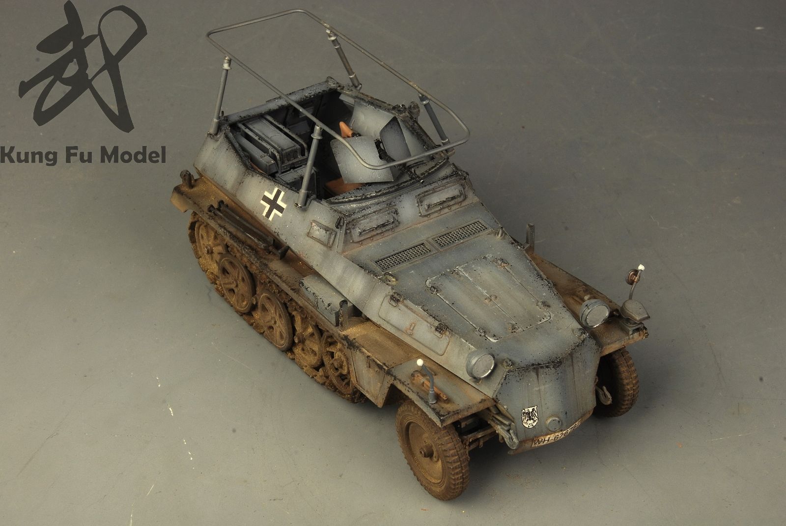 BUILT 135 German Sd Kfz 250 3 (Order)  